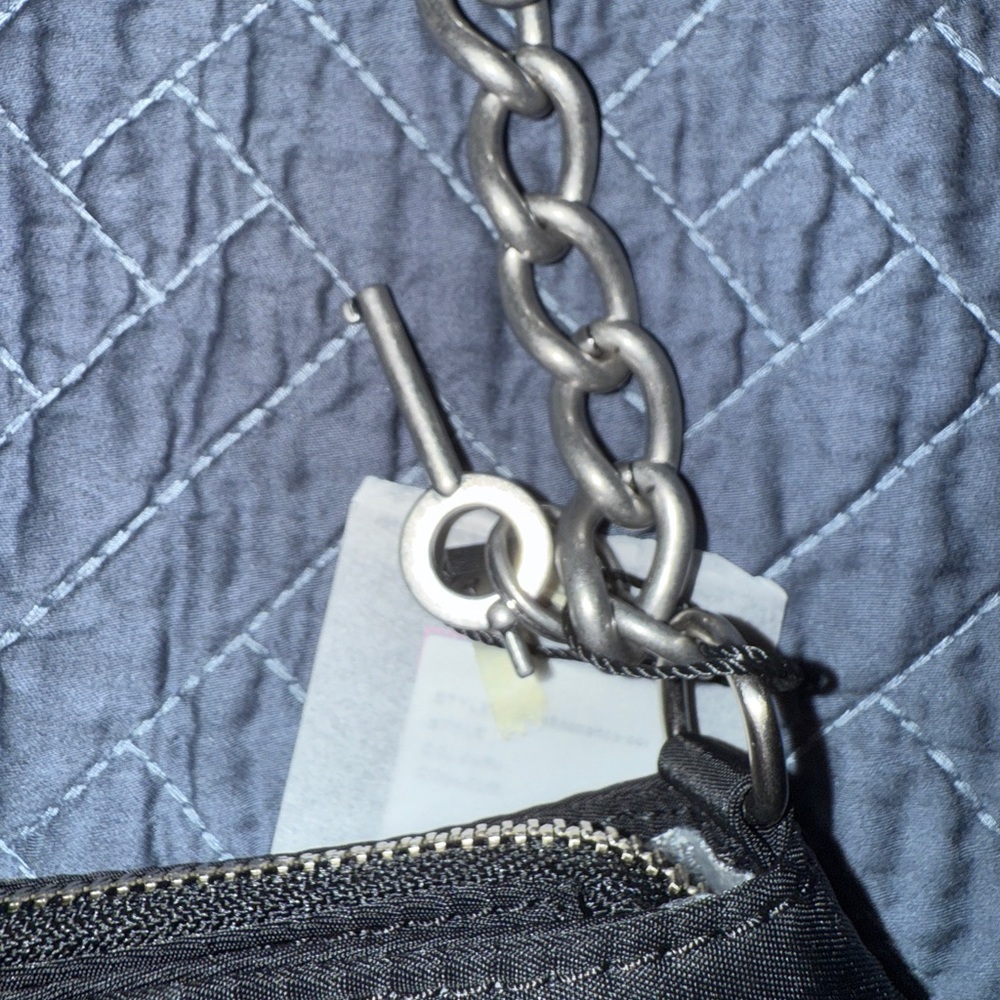 Heaven by Marc Jacob’s Cuffz Hand Bag - Picture 7 of 10